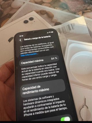 iPhone 11 + lote fundas