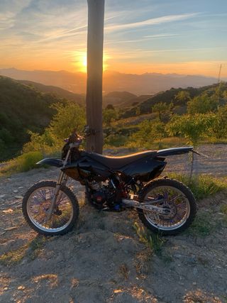 Beta 49cc Enduro/Motocross Negra