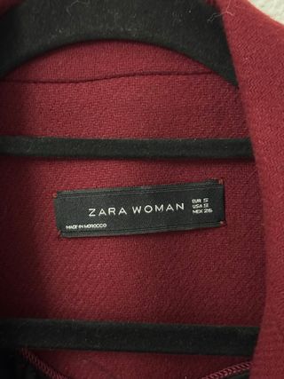 Abrigo Zara Rojo Talla S