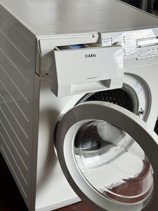 LAVADORA AEG DE 8 KILOS EN BLANCO