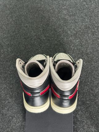 Nike Jordan 1 Mid 40.5 Grigio Nero