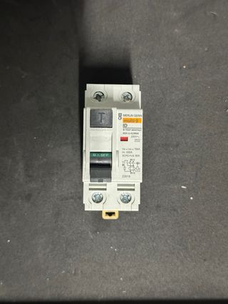 Diferencial Merlin Gerin ID 40A