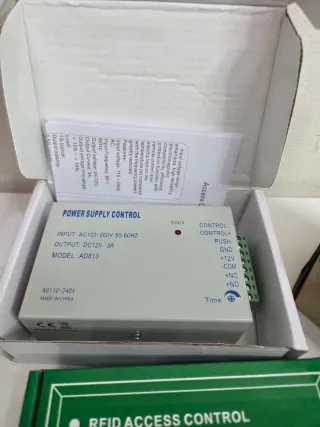 Kit controllo accessi RFID completo