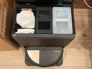 Roomba Max 705 Combo Robot + Dock