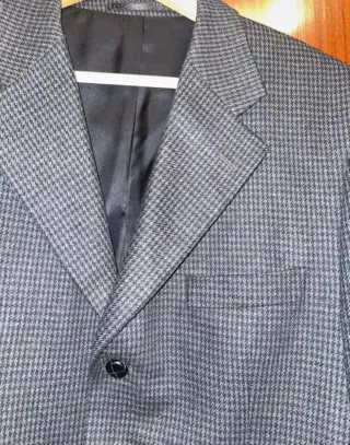 Americana de paño gris