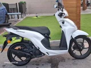 Honda vision 110 con 1400 kilómetros como nueva