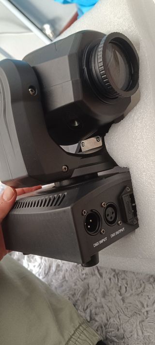 Cabeza Móvil DMX 50W DJ con Control Remoto