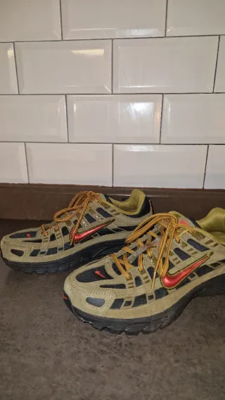 Nike P6000 Verde Oliva Talla 39