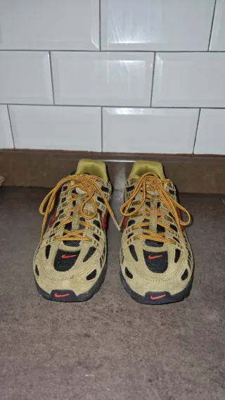 Nike P6000 Verde Oliva Talla 39