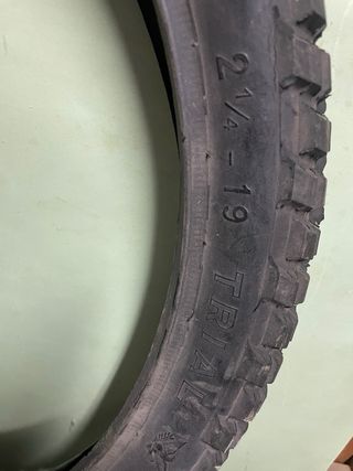 Neumático 2 1/4-19