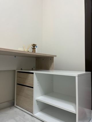 Escritorio moderno madera y blanco