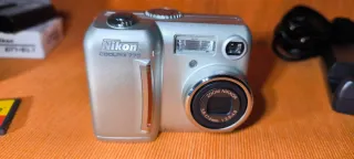 Cámara Digital Nikon Coolpix 775 Plata