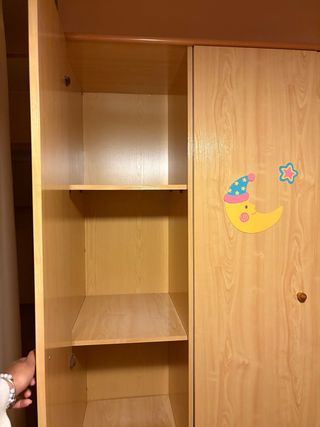 Armario infantil madera con dibujos