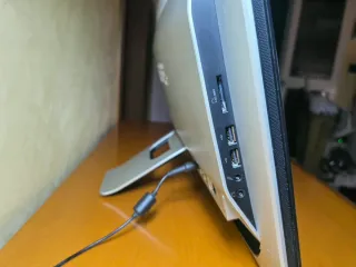 Asus EeeTop PC all in one ET2010P 4gb RAM 240gb