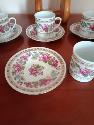 Juego Tazas Vintage con Soporte Madera