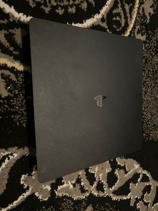 Console PS4 Slim Nera + Controller