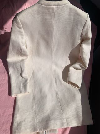 Abrigo Mango Texturizado Talla XS