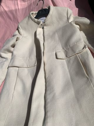 Abrigo Mango Texturizado Talla XS