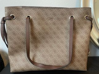 Bolso Guess Marrón y Dorado Nuevo