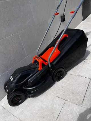 Cortacésped Black+Decker 32cm