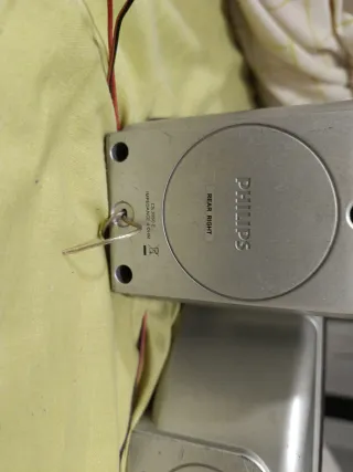 Altavoces Philips Negros y Grises