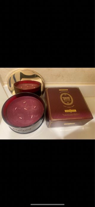Vela Zara Home Grande Roja y Dorada