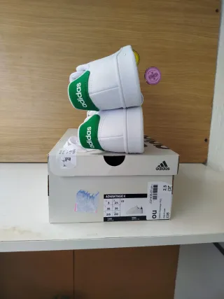 Zapatillas Adidas Blancas y Verdes