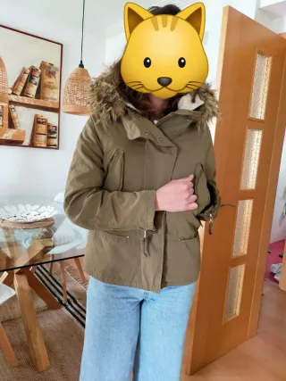 Parka verde con borreguito desmontable