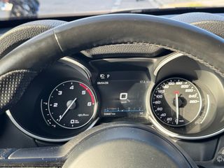 Alfa Romeo Stelvio 2021