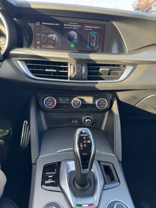 Alfa Romeo Stelvio 2021