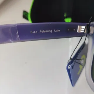 Occhiali da sole viola polarizzati