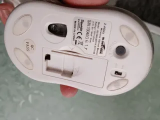 Mouse ottico Hello Kitty bianco e rosa