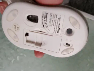 Mouse ottico Hello Kitty bianco e rosa