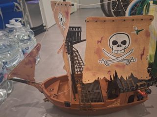 Barco Pirata con Accesorios