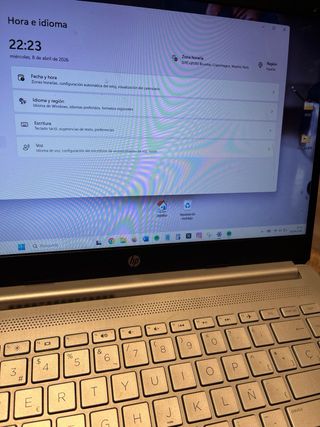 Portátil HP Plata con Cargador