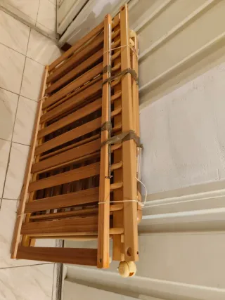Cuna de madera