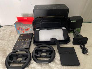 Accessori Nintendo Switch: Volanti, Caricabatterie...