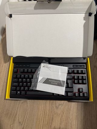 Teclado Mecánico Corsair K63