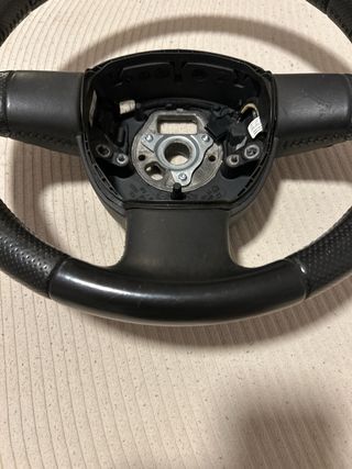 Volante Audi A3 8P con levas