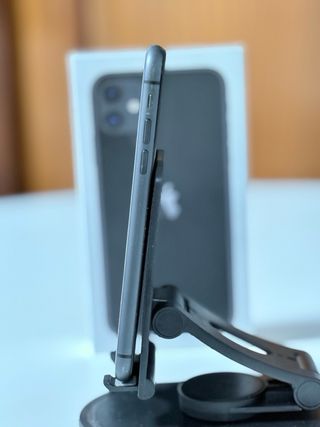 iPhone 11 con caja