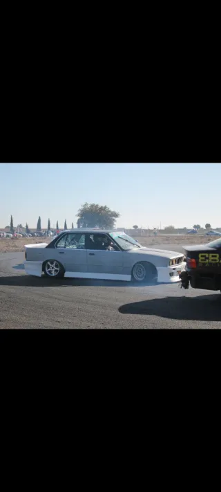 BMW e30 v8 300cv