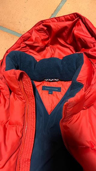 Abrigo acolchado rojo Tommy Hilfiger de niño
