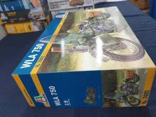 Maqueta Italeri WLA 750 1:9