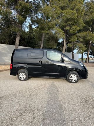 Nissan NV200 2010