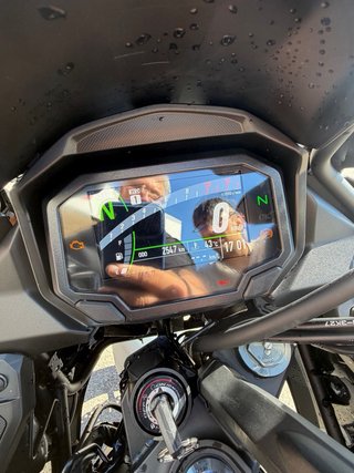 Urgente Kawasaki Versys 650 2025 carnet A2