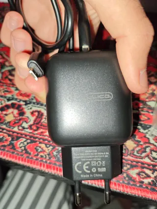 Raspberry Pi B3+ con case e alimentatore