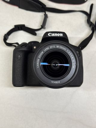 IMPECABLE | Cámara Réflex Canon EOS 750D Kit