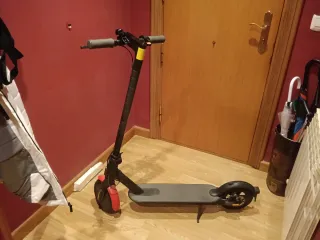 Patinete Eléctrico Xiaomi Mi Scooter Essential