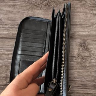 Monedero Pepe Jeans gris tachuelas.