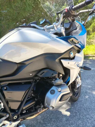 BMW R 1200 RS impecable
